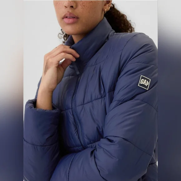 GAP Lightweight Puffer Jacket - Picture 13 of 13
